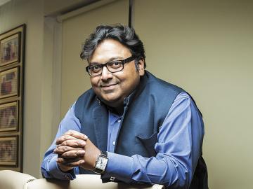 Writer Ashwin Sanghi's 'bloody good' business model